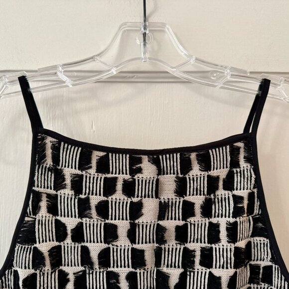 Club Monaco | Patterned Sinthea Sweater Tank - Picture 2 of 9